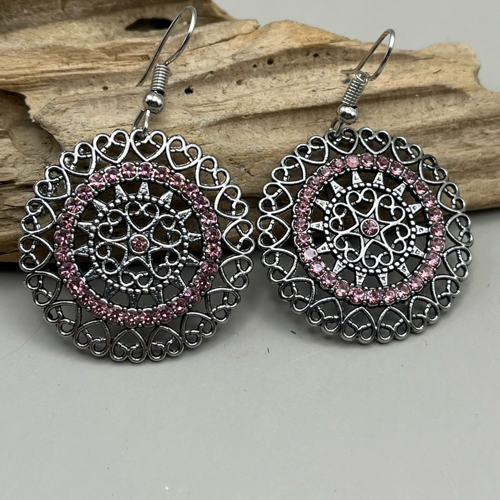 Romantic Whimsy: Silver Heart-shaped Earrings With Pink Crystals